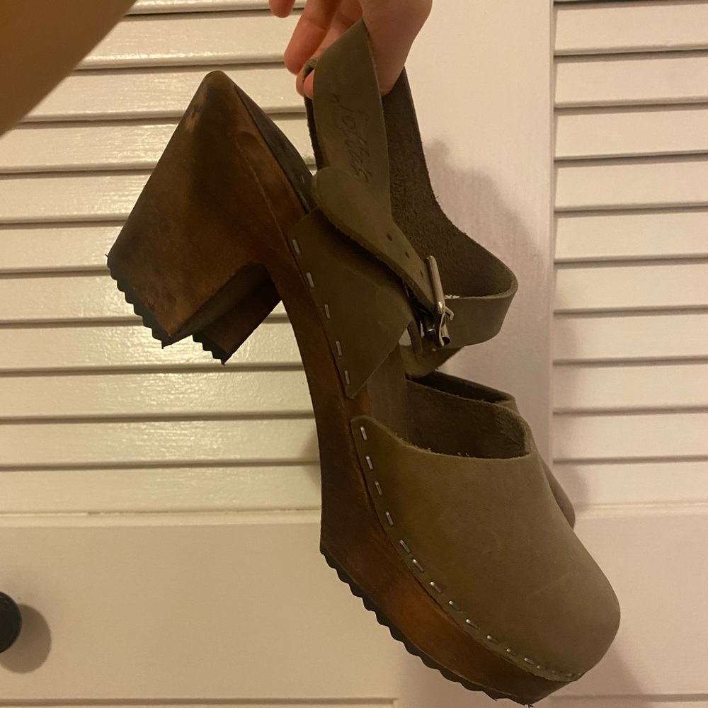Lotta From Stockholm Highwood Taupe Clogs in Oiled Nubuck Leather on Brown Base